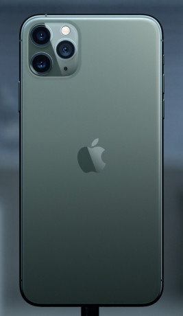 iPhone 11 Pro: Three Cameras, Two Sizes (Phone Scoop)