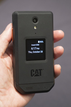 Rugged Cat S75 brings two-way satellite messaging